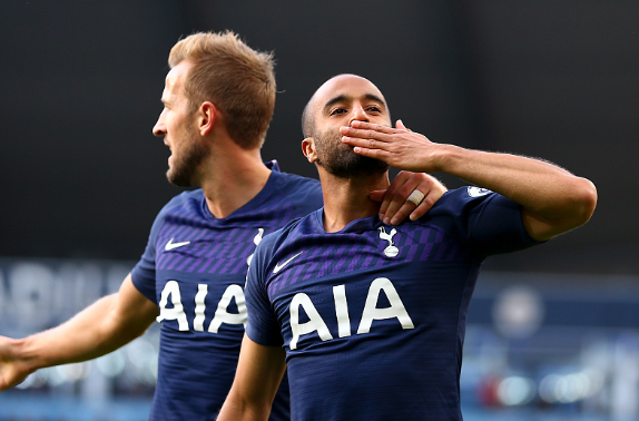 西亚卡姆焦点对战，德布劳内与30激战雄鹿分钟，重返赛场胜负难料！赛场气氛高涨的简单介绍