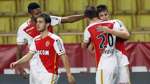 摩纳哥赛后伤情更新，志在法甲名次提升，引发热议，临场指挥获称赞(摩纳哥为什么进法甲)