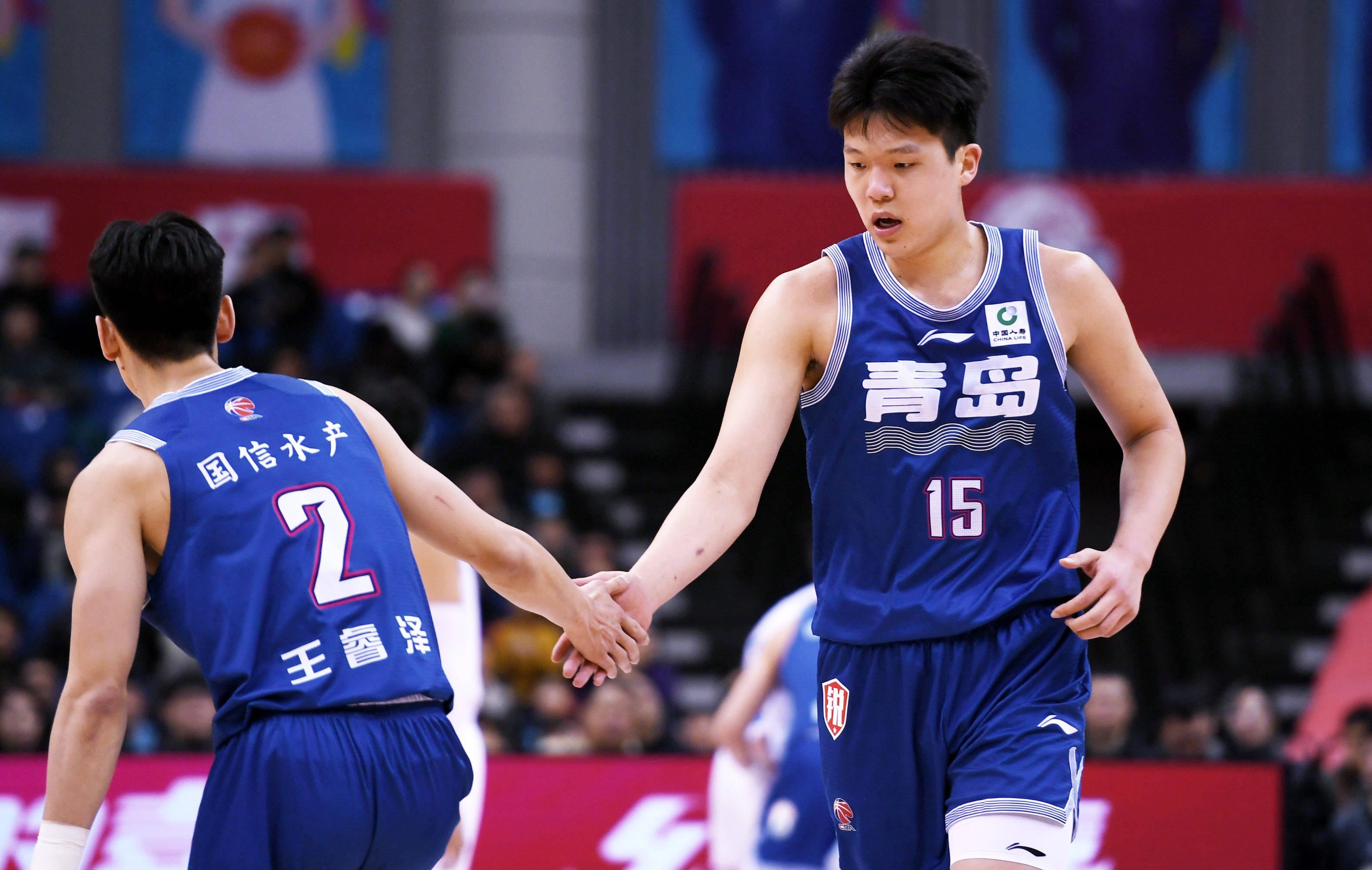 一竞技电竞-金州勇士迎CBA常规赛关键赛；加时末段复出首秀；态度坚定；轮换策略成焦点的简单介绍